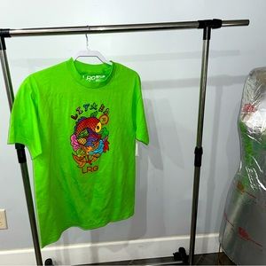 LRG tee size Medium